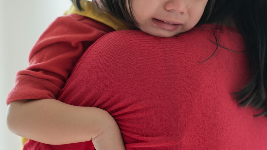 印西市の児童発達支援で、かんしゃくの感情調整のやり方を練習する子どもの様子